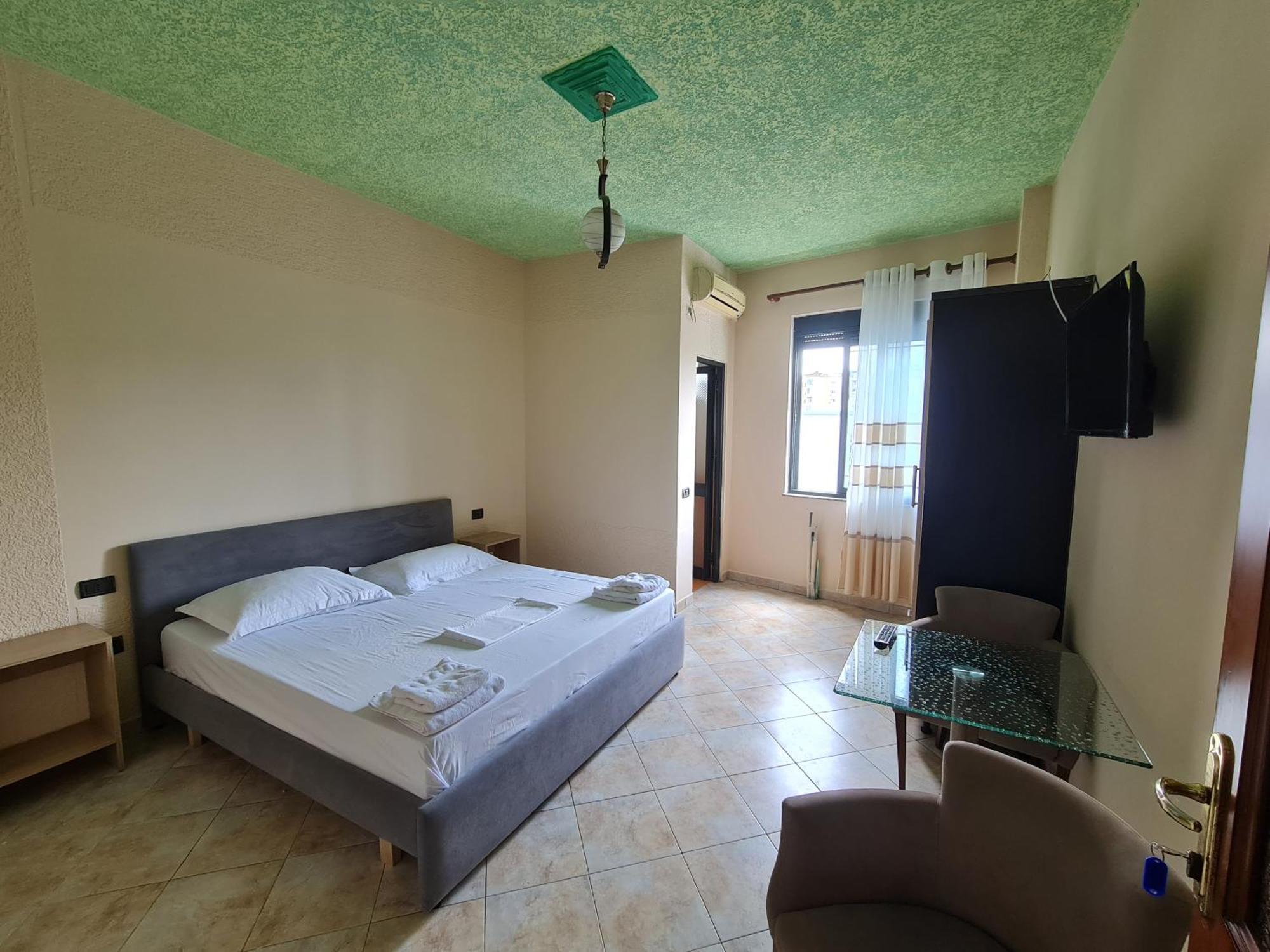 Hotel La Villa Tiranë Eksteriør bilde