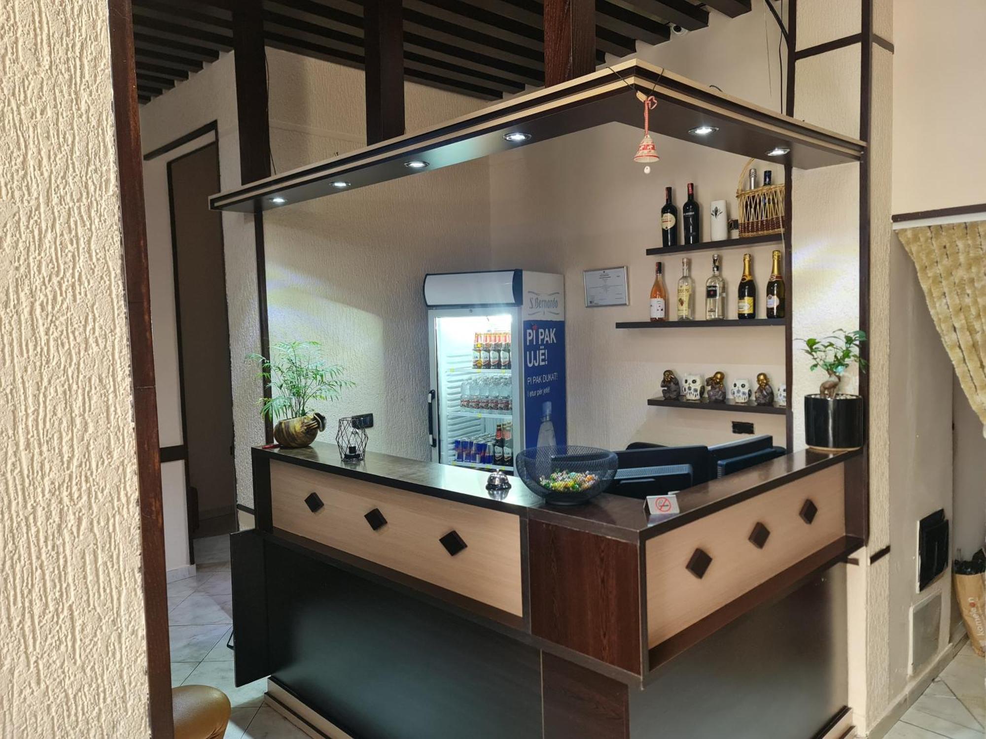 Hotel La Villa Tiranë Eksteriør bilde