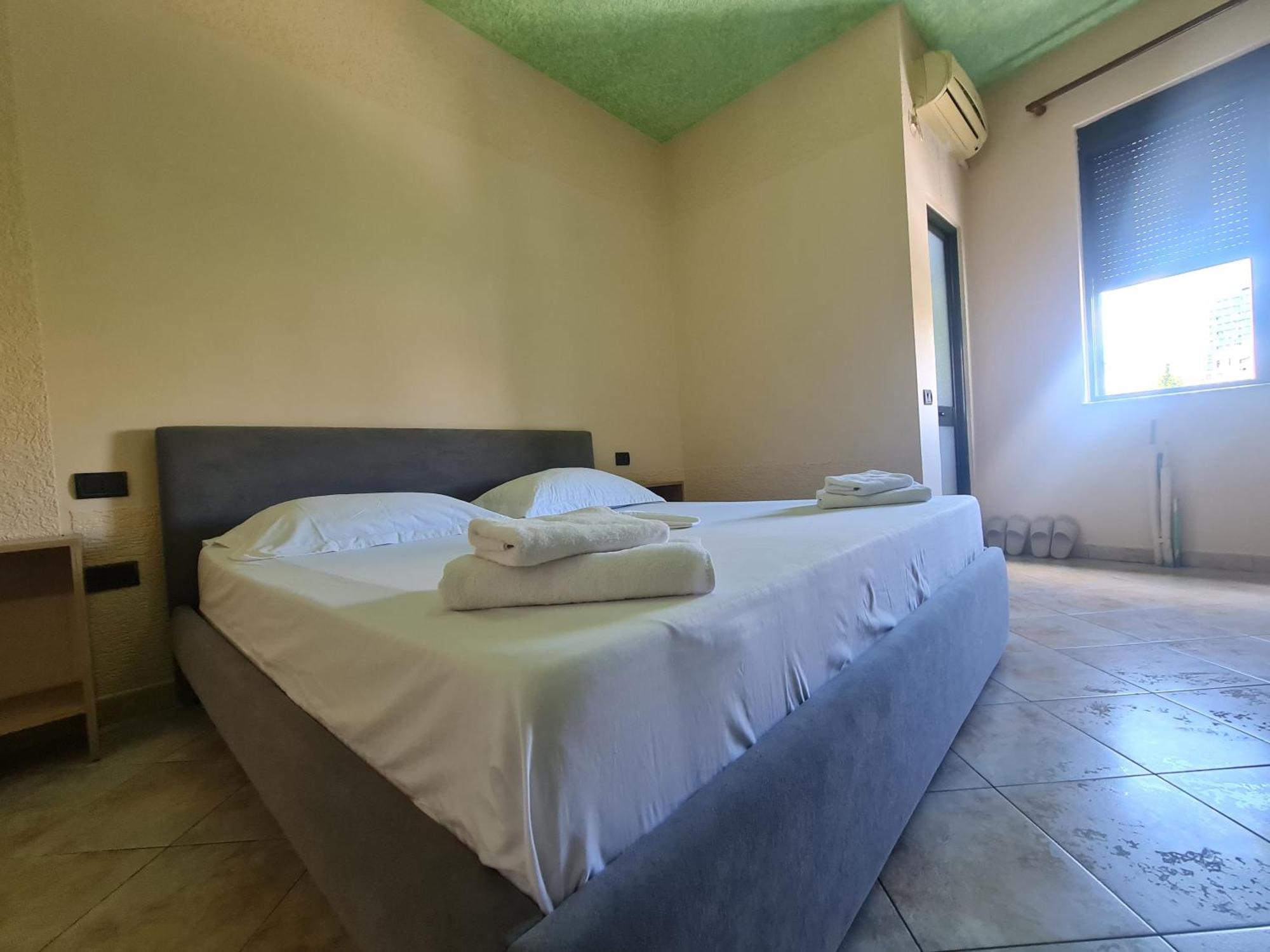 Hotel La Villa Tiranë Eksteriør bilde