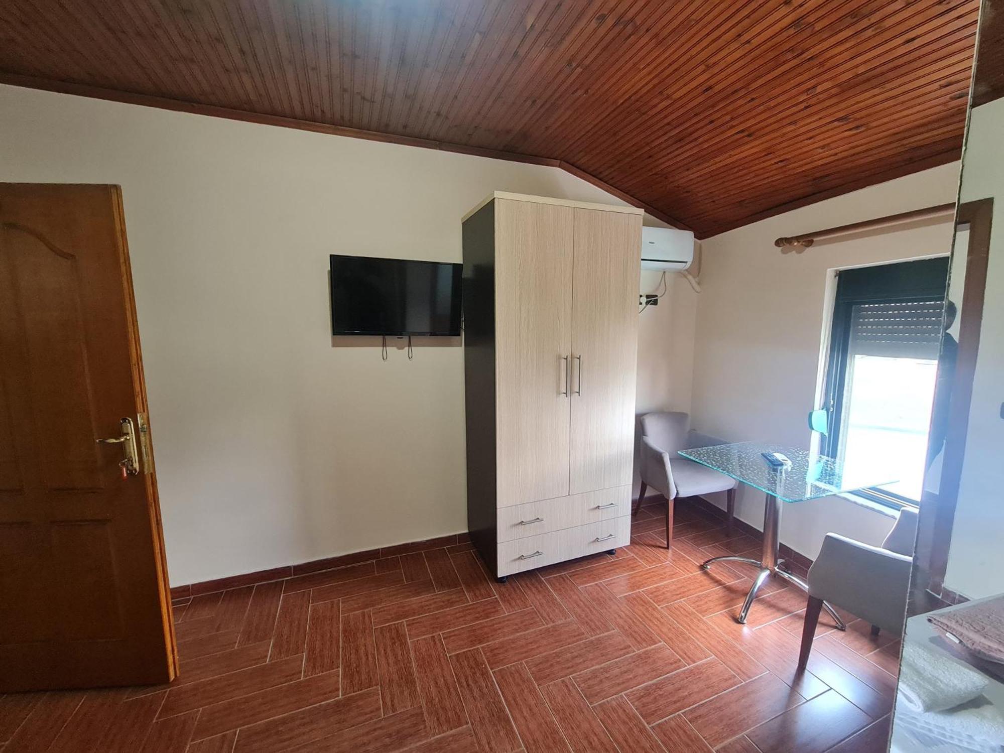 Hotel La Villa Tiranë Eksteriør bilde