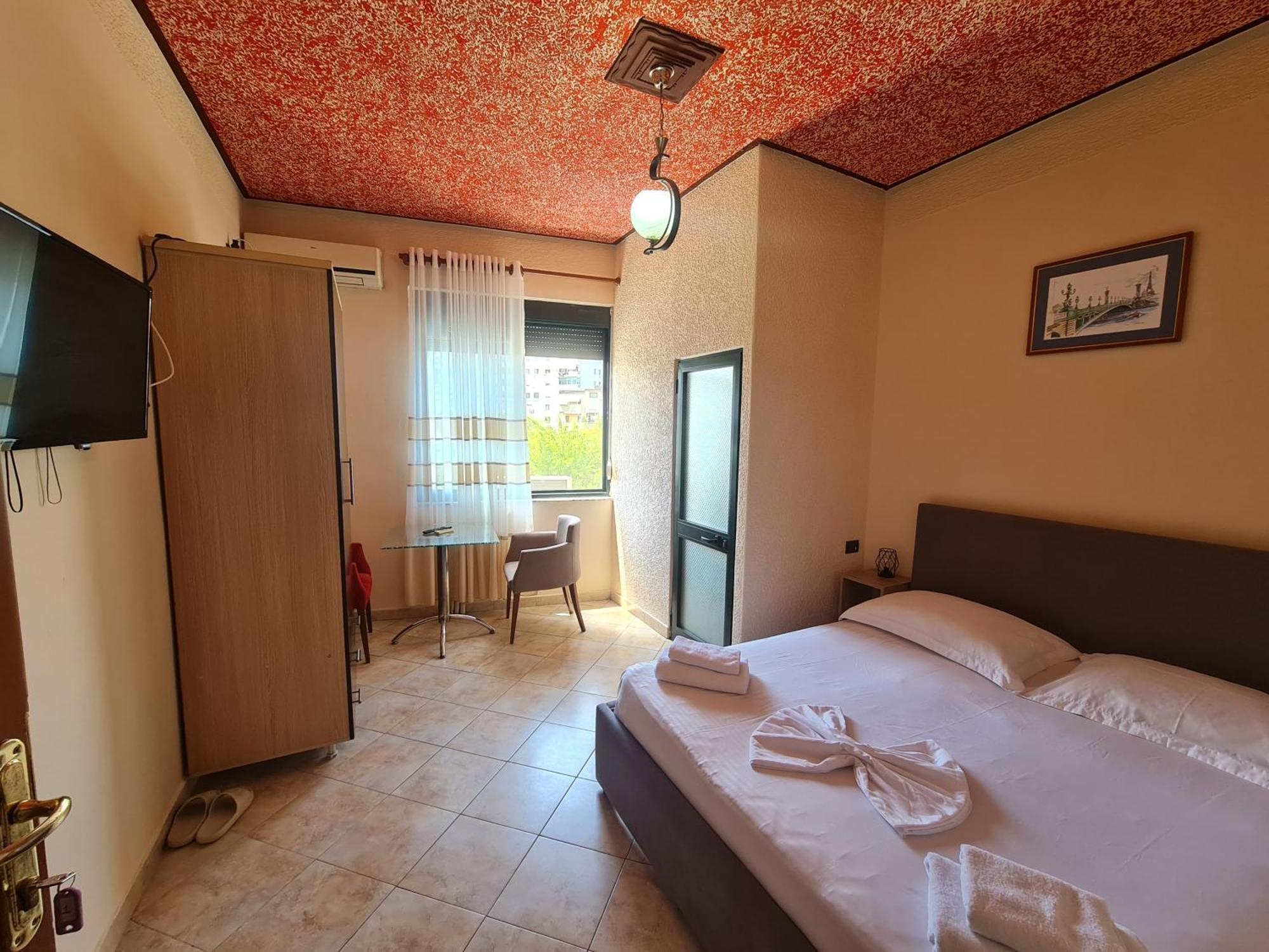 Hotel La Villa Tiranë Eksteriør bilde