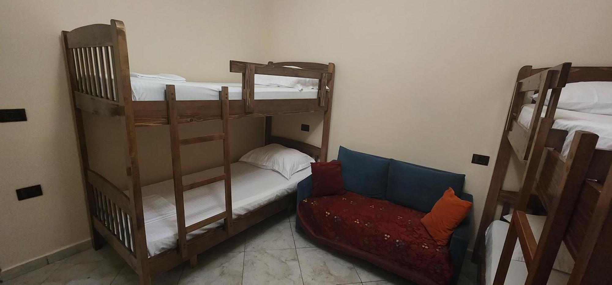 Hotel La Villa Tiranë Eksteriør bilde